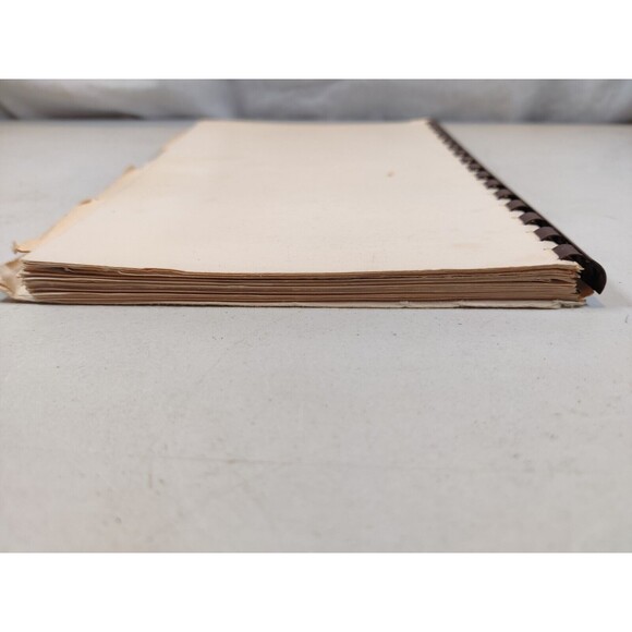 Expressions Hope Lutheran Church Cookbook Dearborn, Michigan-1979 - Picture 6 of 16